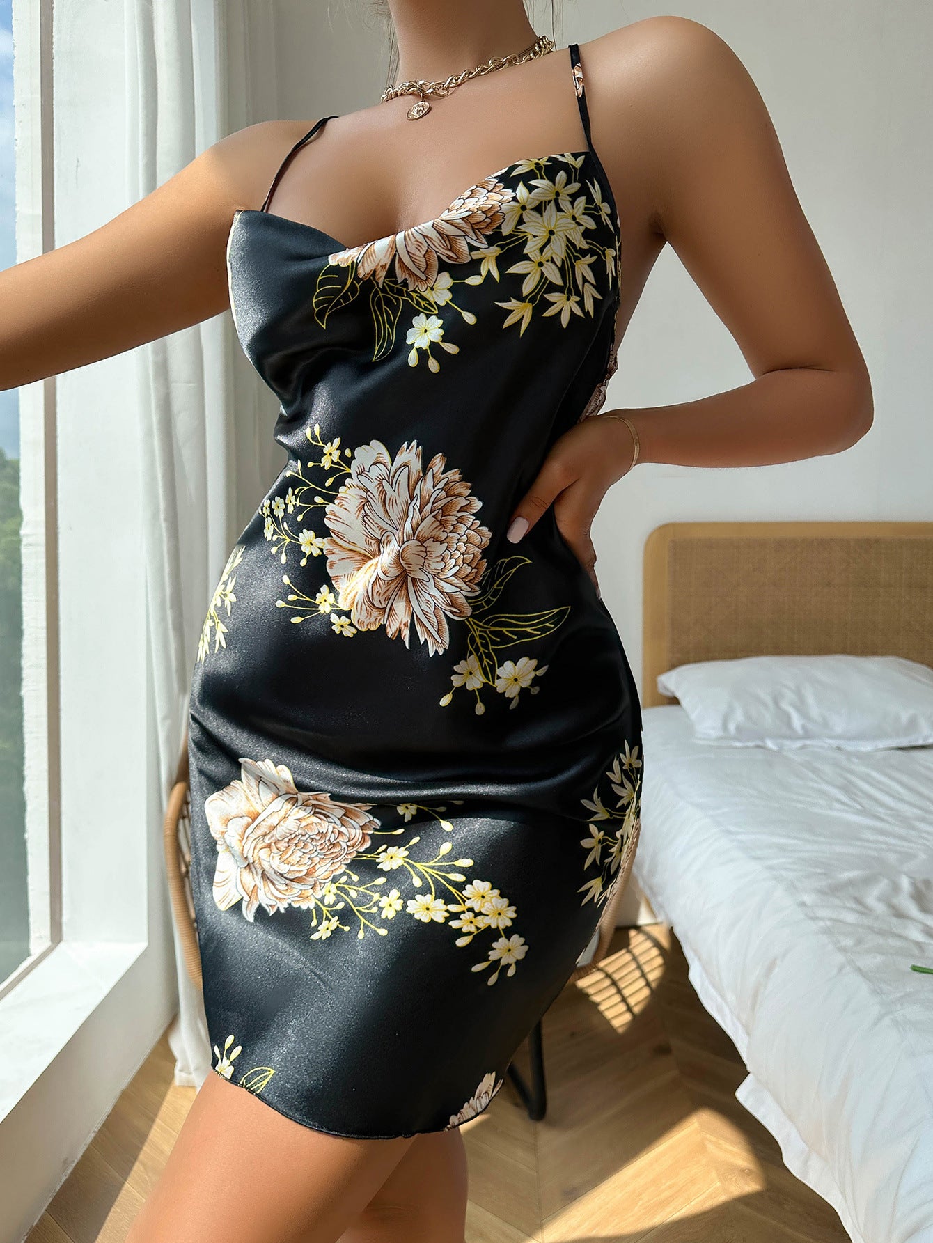 ALCEA ROSEA Satin Nightgown for Women Sexy Spaghetti Strap Lingerie Sleepwear Elegant Cowl Neck Slip Satin Silky Mini Dress